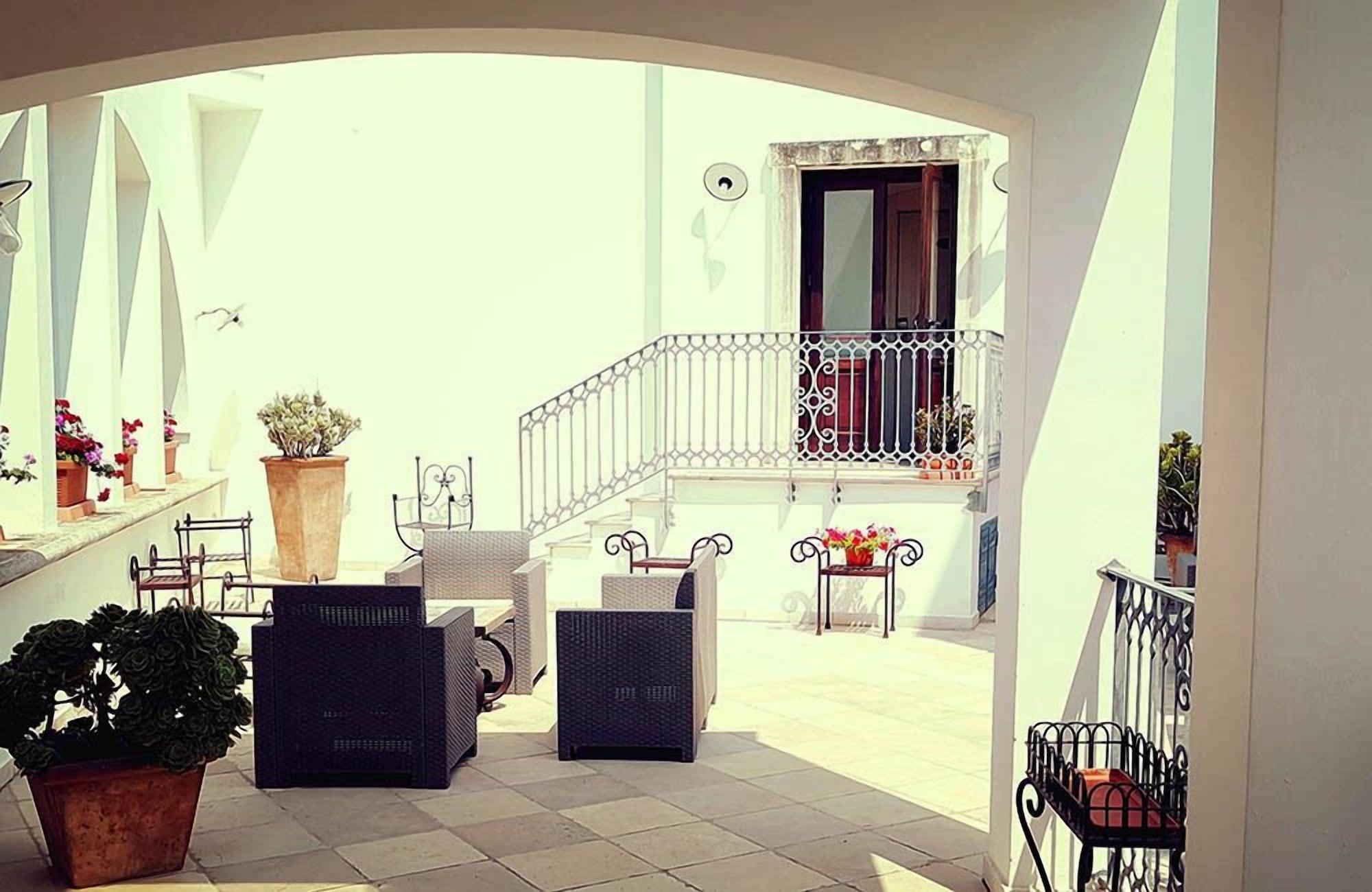 Relais Sant'Eligio Hotel Ostuni Exterior photo