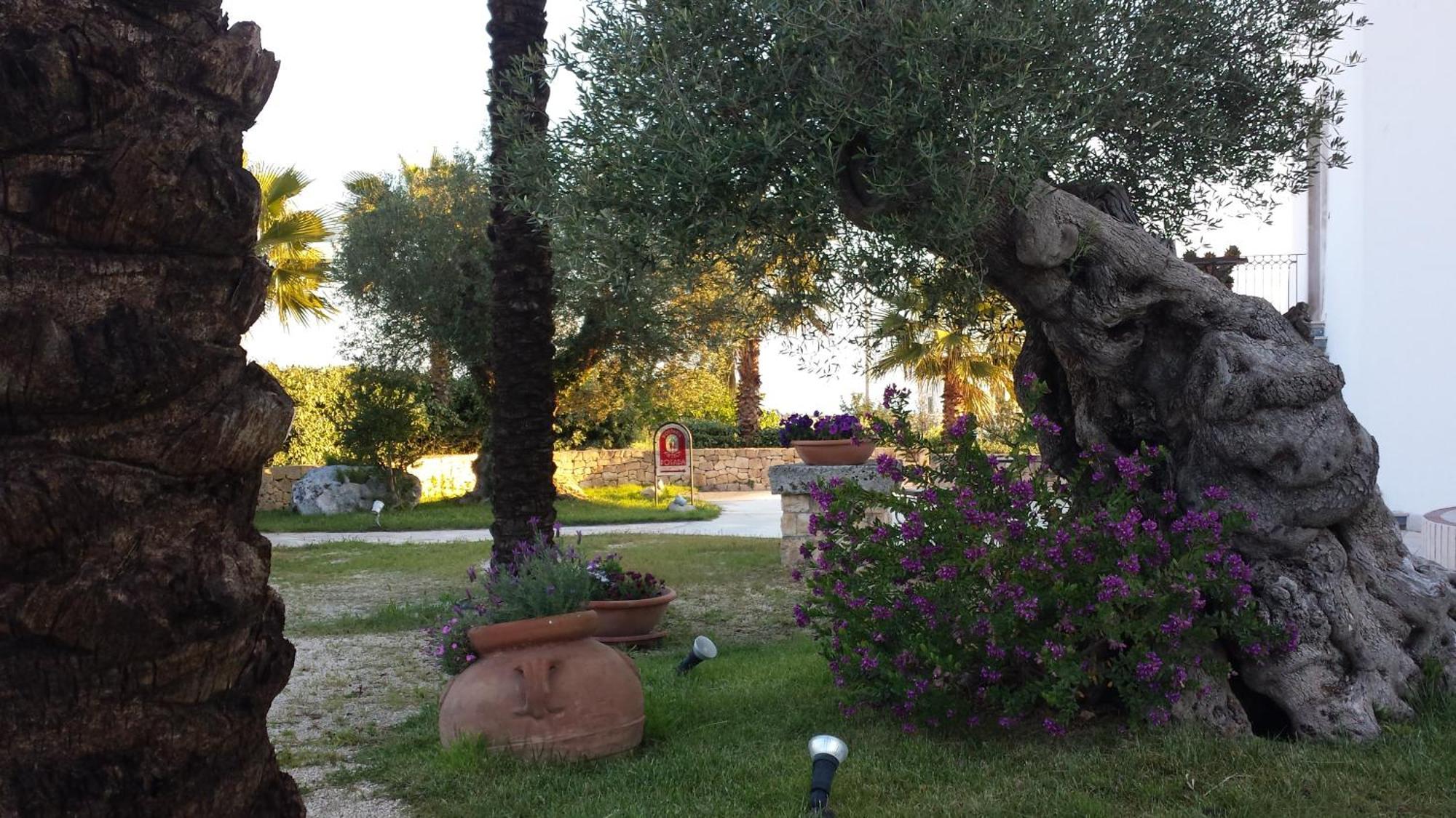 Relais Sant'Eligio Hotel Ostuni Exterior photo